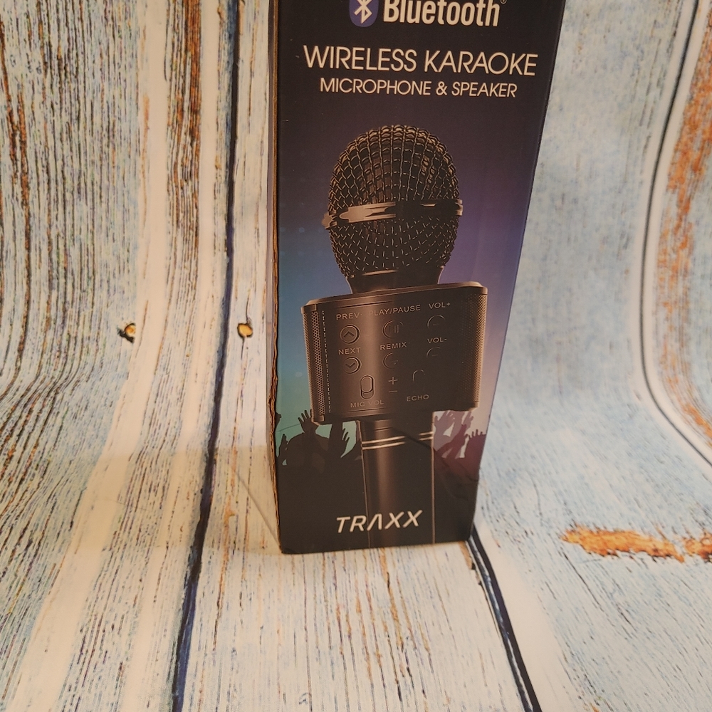 Bluetooth Wireless Karaoke Microphone